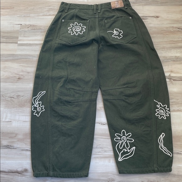 We The Free Southache Good Luck Green Embroidered Barrel jeans - Picture 5 of 8